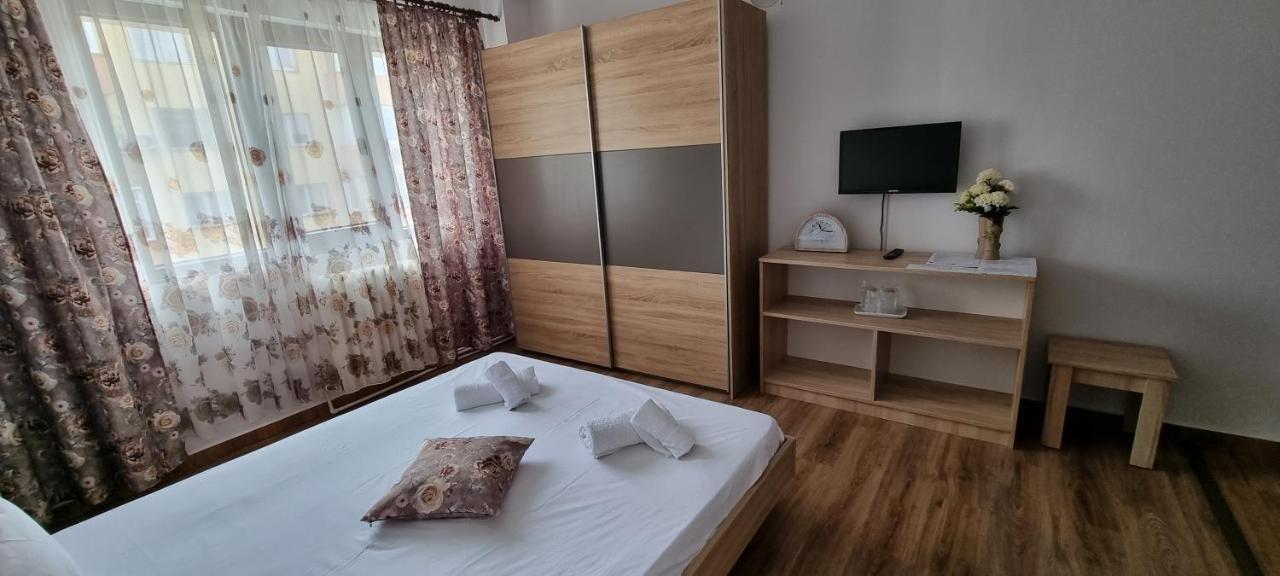 Hotel Dacor Orăştie Eksteriør billede