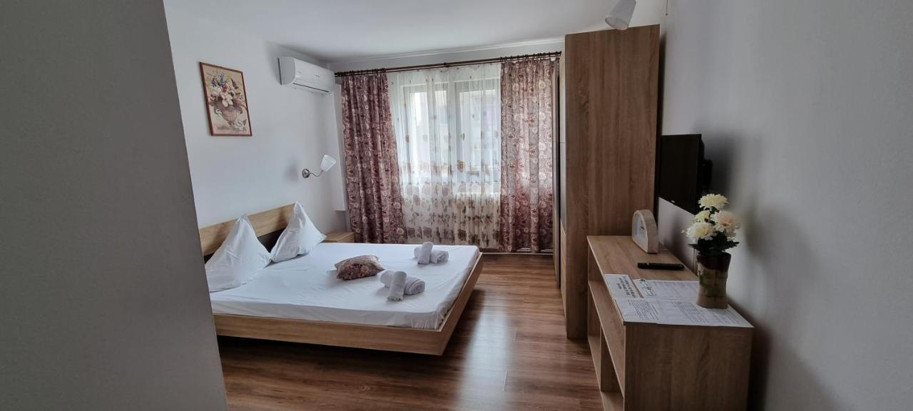 Hotel Dacor Orăştie Eksteriør billede