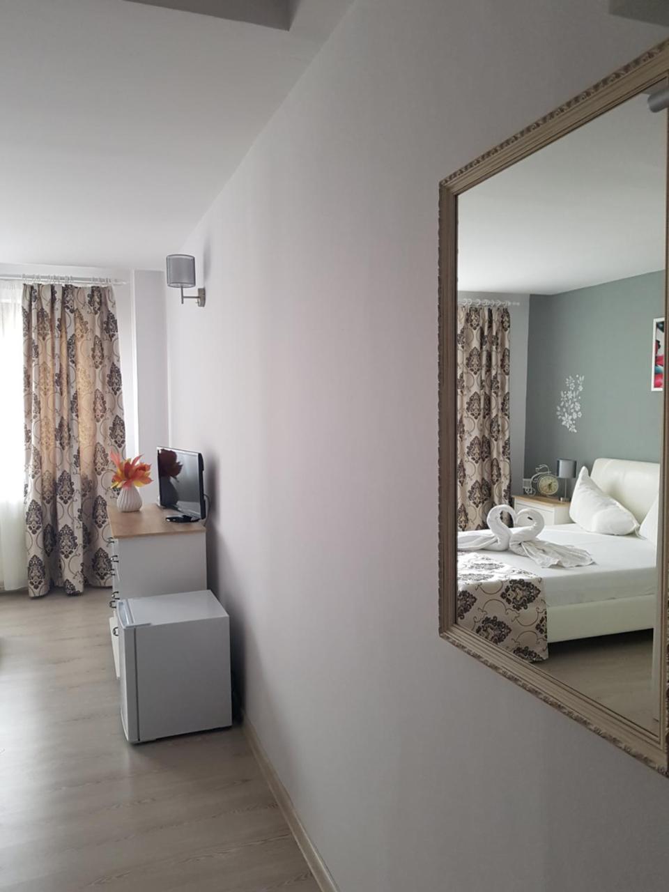 Hotel Dacor Orăştie Eksteriør billede